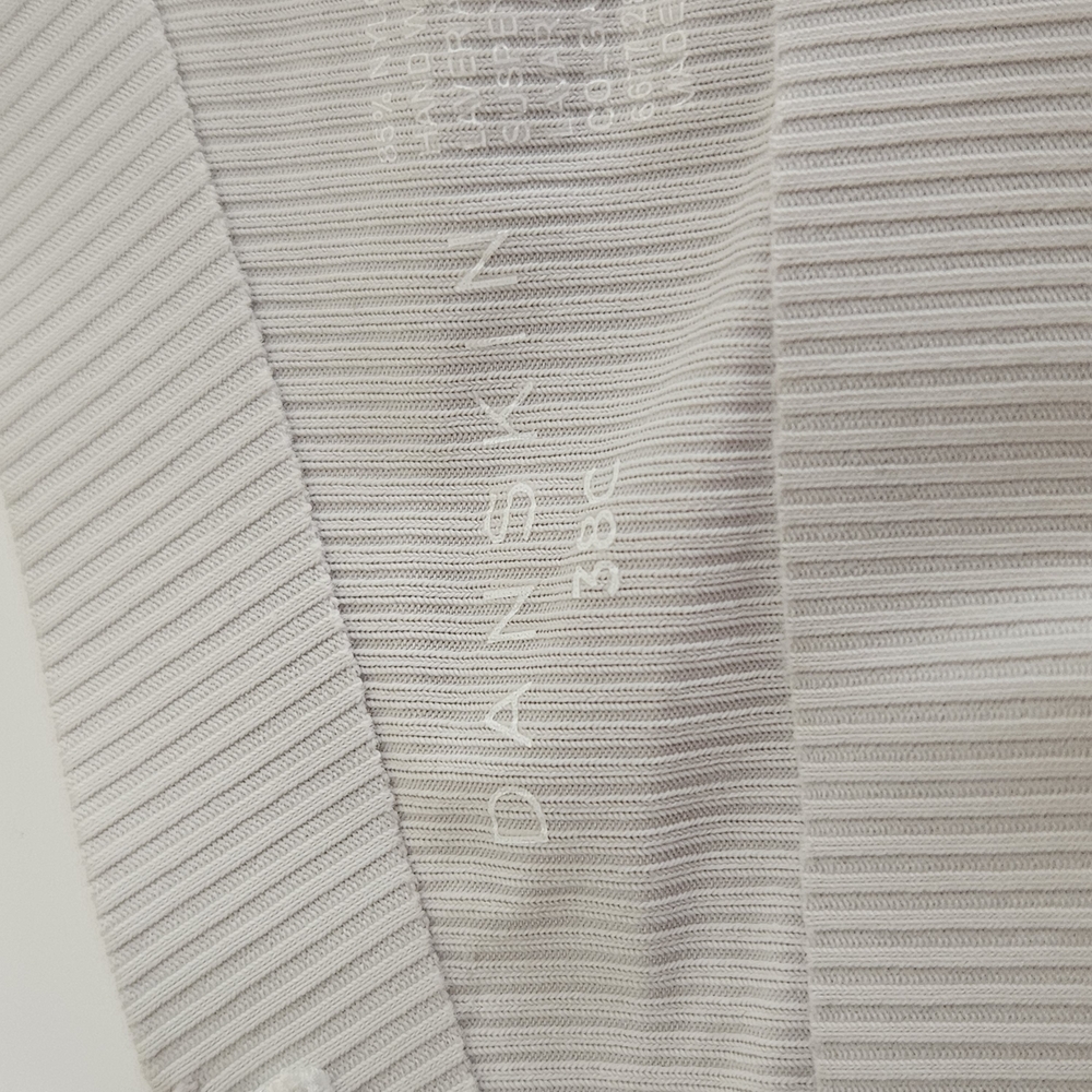 Danskin 38C T-Shirt Bra Sleek and Smooth Ribbed Padded Bra Gray Nude 38C NWOT - Picture 3 of 11